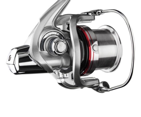 Катушка Daiwa 18 Emblem Surf 35 SCW QD