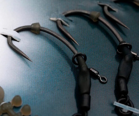 Готове оснащення Korda Spinner Hook Sections Kurv Barbless №6