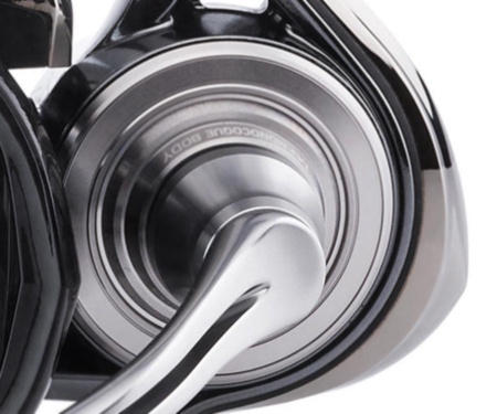 Котушка спінінгова Daiwa 18 Exist G LT 2000D-P